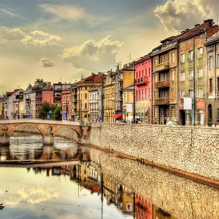 Fg 1861 ホステル *