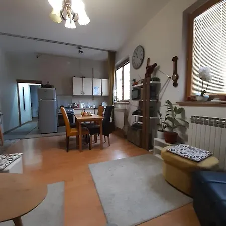 ホステル Fg 1861 サラエヴォ