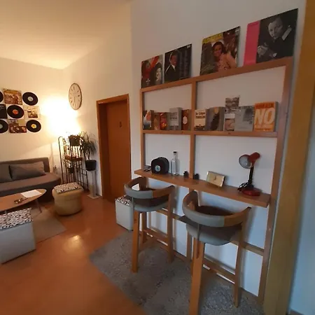 ホステル Fg 1861 *